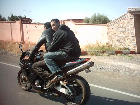 RR 600 2004